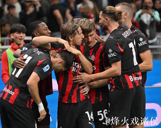 官方：AC米兰与萨勒马克斯完成续约